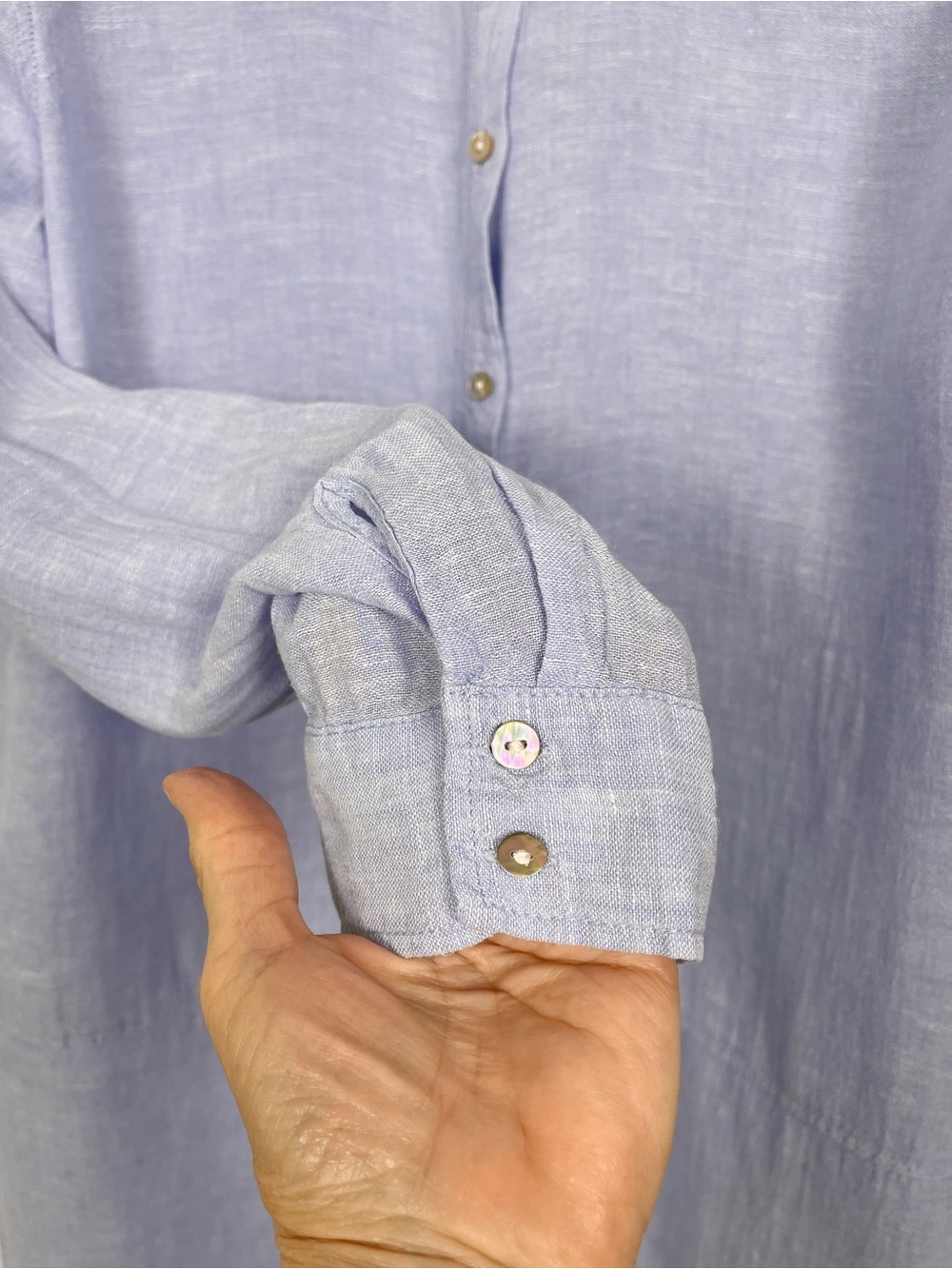 Tahari Women’s Light Blue 100% Linen Buttoned Long Sleeve Shirt Tunic Size Large - Picture 4 of 10